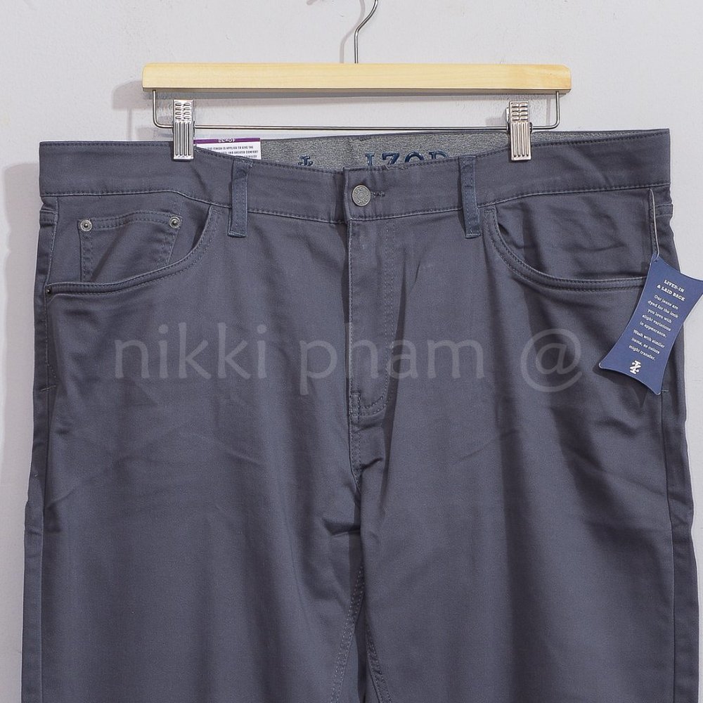 Brand new Izod Men's Stretch 5 Pocket Regular Fit Jeans in gray - Picture 3 of 9